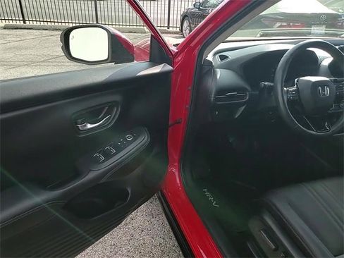 Used 2025 Honda HR-V EX-L image 9