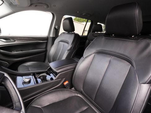 Used 2021 Jeep Grand Cherokee L Limited RWD image 23