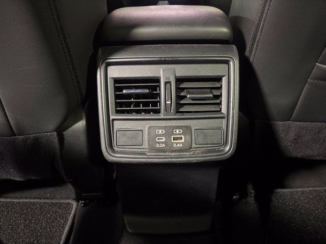 Used 2025 Subaru Forester Premium AWD/4WD image 34