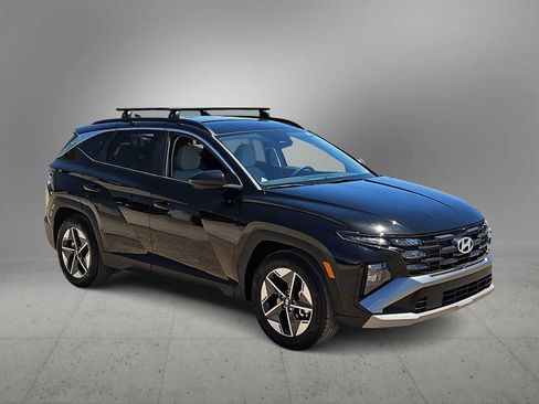 Used 2025 Hyundai Tucson SEL FWD image 2