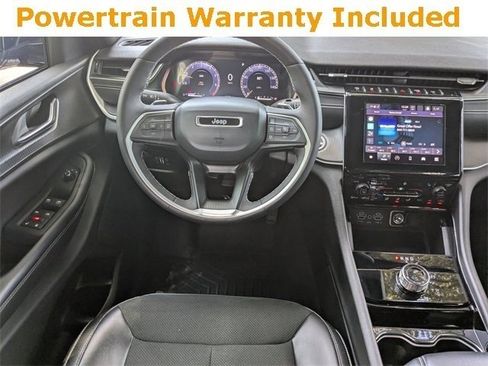 Used 2023 Jeep Grand Cherokee Altitude image 16