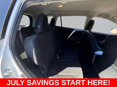 Used 2018 Toyota RAV4 LE w/ All Weather Liner Package AWD/4WD image 33