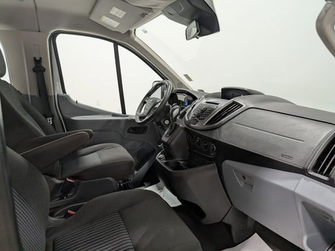 Used 2018 Ford Transit 350 XLT image 19
