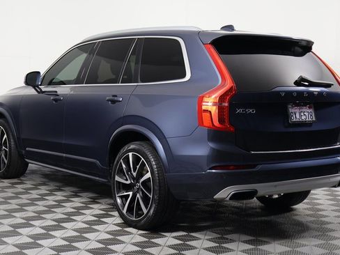 Used 2021 Volvo XC90 T6 Momentum w/ Climate Package AWD/4WD image 6