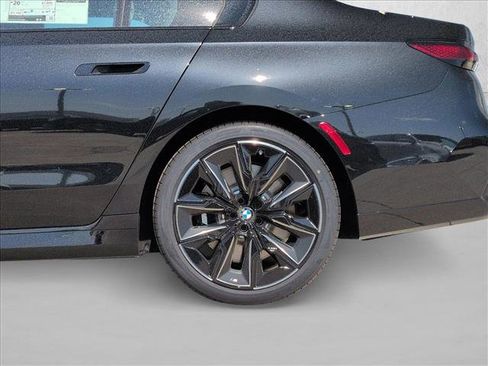 New 2026 BMW 760i xDrive AWD/4WD image 10