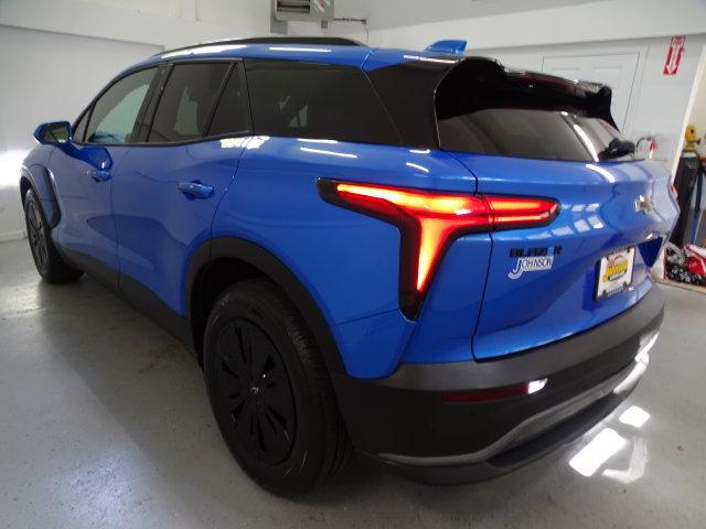 Certified 2025 Chevrolet Blazer EV LT AWD/4WD image 18
