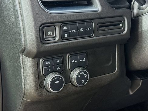 Used 2022 Chevrolet Tahoe LT AWD/4WD image 12