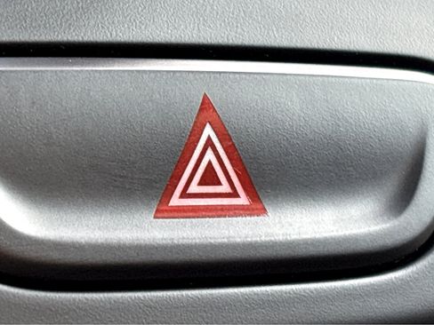 Used 2020 GMC Terrain SLE image 25