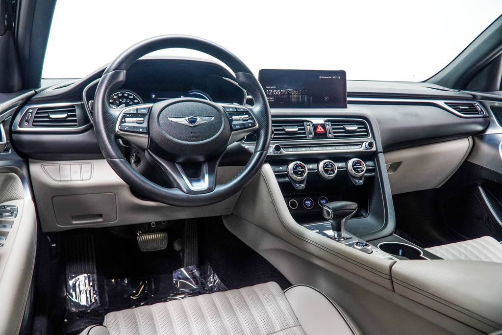 Used 2023 Genesis G70 3.3T RWD image 21