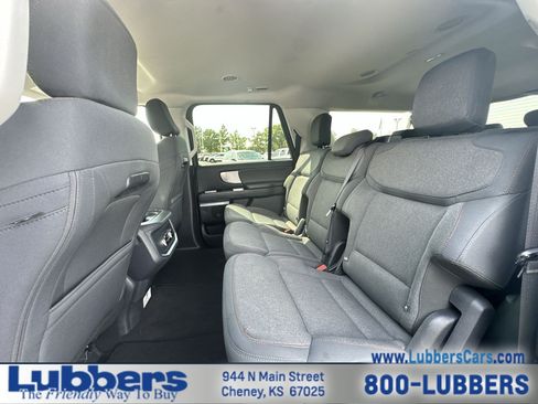 Used 2025 Ford Expedition Max Active RWD image 21