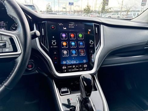 Used 2022 Subaru Outback Premium image 19