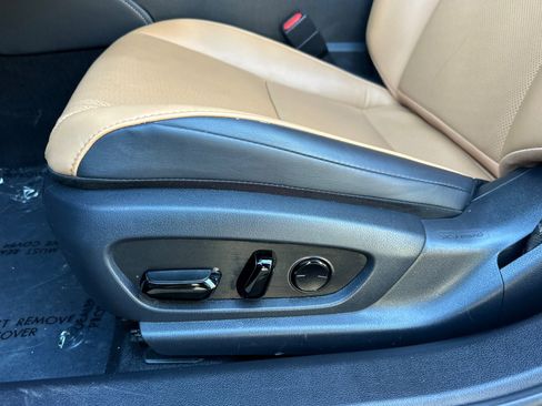 Used 2023 Lexus ES 350 w/ Premium Package image 13