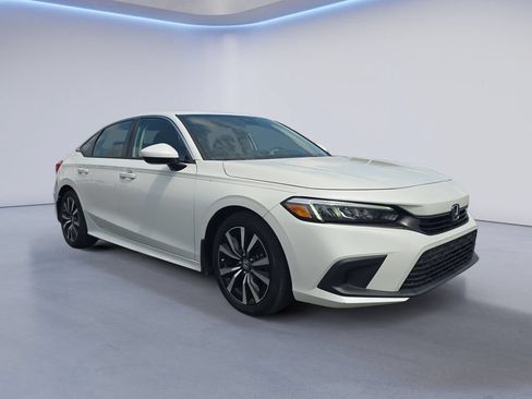 Used 2023 Honda Civic EX image 8