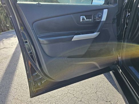 Used 2013 Ford Edge Sport w/ Driver Entry Pkg image 6
