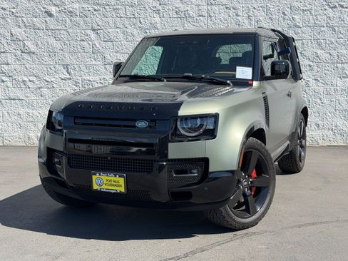 Used 2022 Land Rover Defender 90 X AWD/4WD image 3