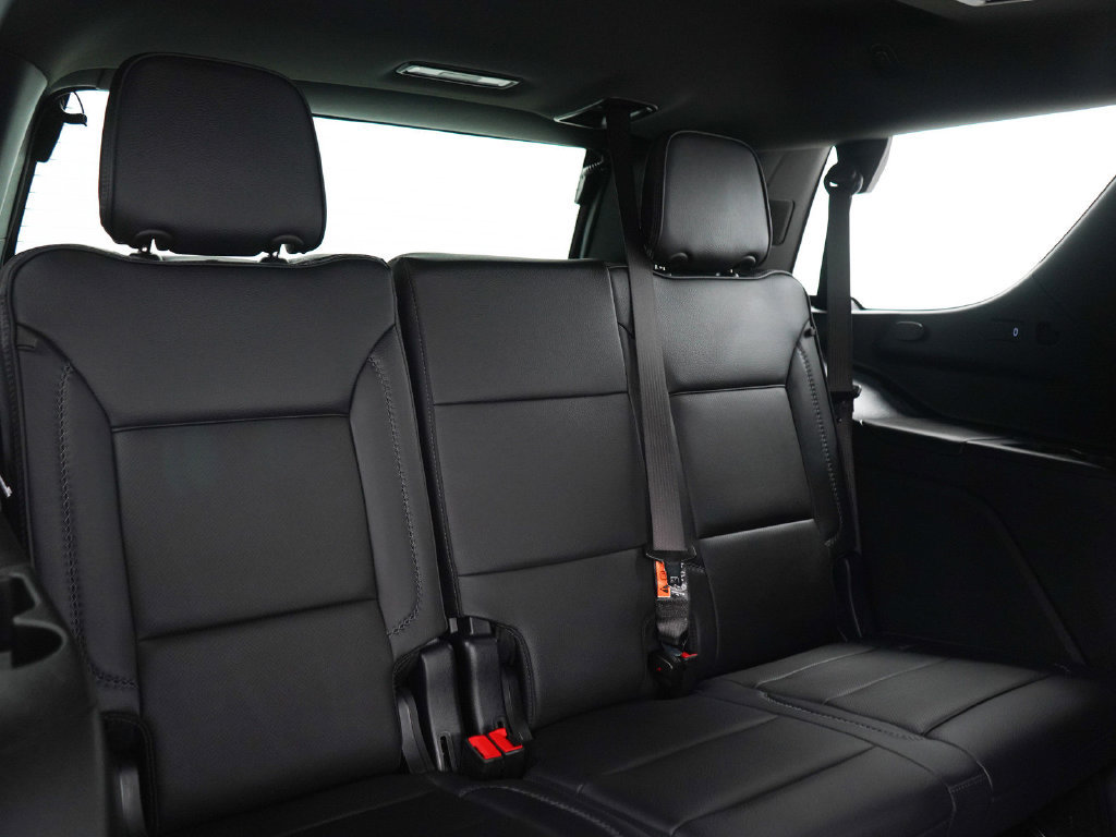 Used 2025 GMC Yukon Denali w/ Sun & Power Step Package AWD/4WD image 13