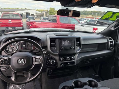 Used 2024 RAM 2500 Tradesman w/ Chrome Appearance Group image 22