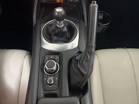 Used 2021 MAZDA MX-5 Miata RF Grand Touring RWD image 57