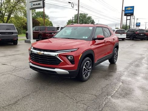 New 2026 Chevrolet TrailBlazer LT w/ Convenience Package AWD/4WD image 3