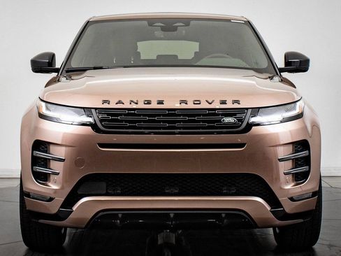 Used 2026 Land Rover Range Rover Evoque Dynamic SE AWD/4WD image 2