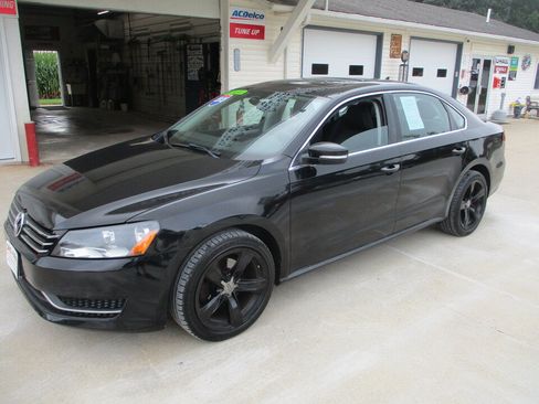 Used 2013 Volkswagen Passat 2.5 SE FWD image 12