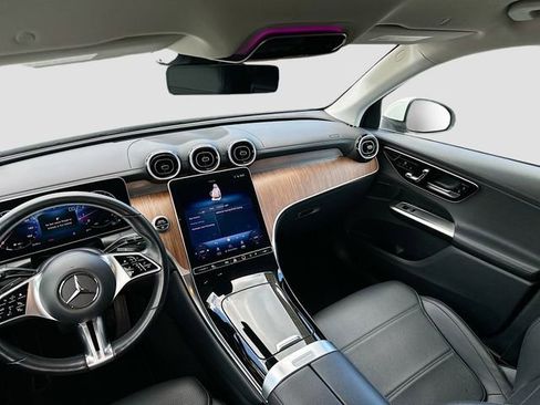 Used 2024 Mercedes-Benz GLC 300 image 25