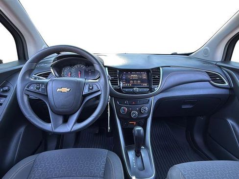 Used 2020 Chevrolet Trax LS w/ Tint and Cruise Package image 16