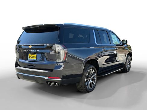 New 2025 Chevrolet Suburban High Country w/ Sun And Tow Package image 5
