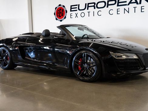 Used 2015 Audi R8 V10 w/ Full Leather Package image 40