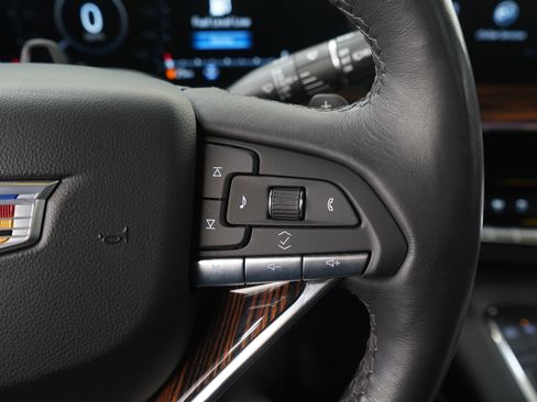 Used 2024 Cadillac Escalade Premium Luxury w/ Performance Package image 28