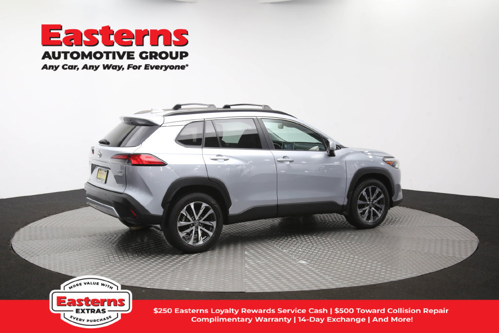 Used 2023 Toyota Corolla Cross XLE w/ Convenience Package AWD/4WD image 46