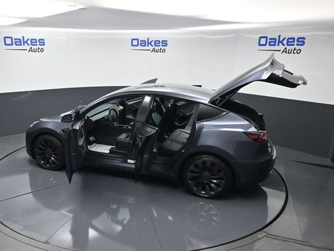 Used 2022 Tesla Model Y Performance AWD/4WD image 55