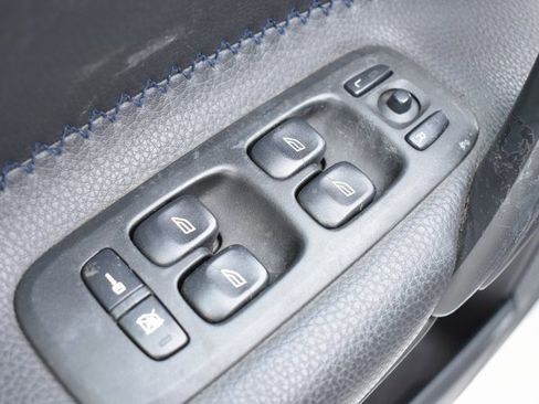 Used 2006 Volvo XC70 2.5T image 15