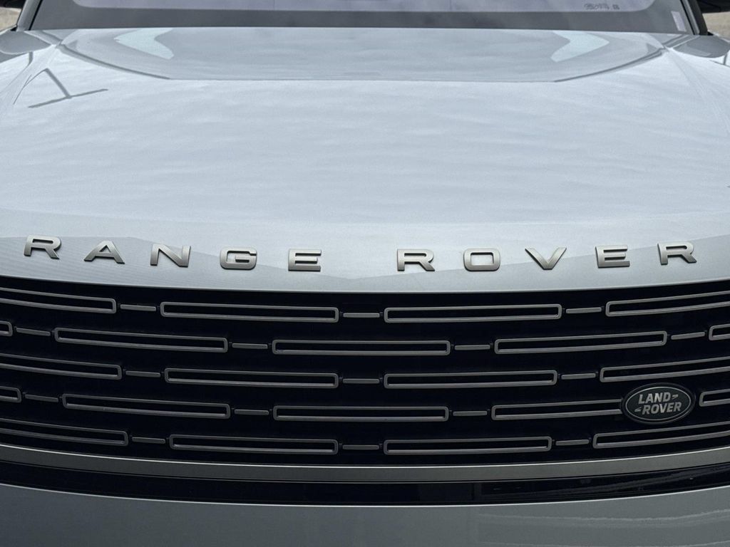 Used 2023 Land Rover Range Rover SE AWD/4WD image 11