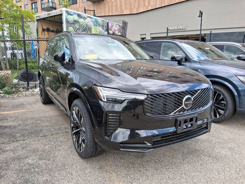New 2026 Volvo XC90 B6 Ultra w/ Protection Package Premier AWD/4WD image 2