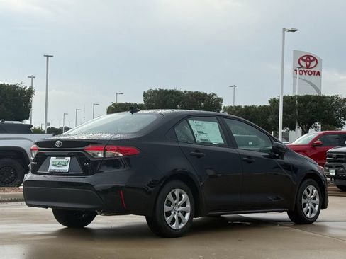 New 2026 Toyota Corolla LE FWD image 4