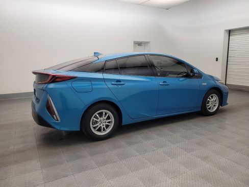 Used 2017 Toyota Prius Prime Plus w/ Carpet Mat Package FWD image 10