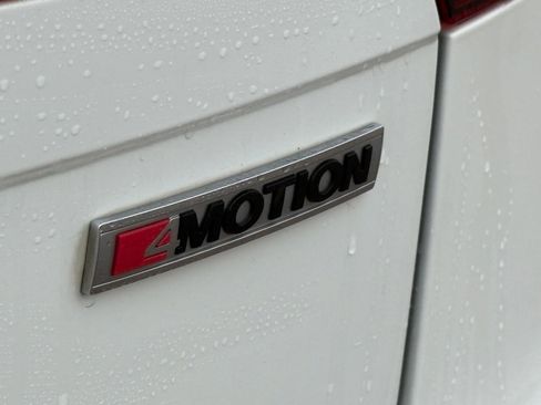 Used 2019 Volkswagen Tiguan S w/ Driver Assistance Package image 10