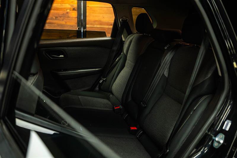 Used 2022 Nissan Rogue SV FWD image 10