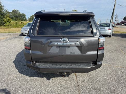 Used 2015 Toyota 4Runner SR5 AWD/4WD image 6