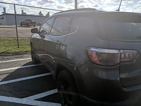 Used 2020 Jeep Compass Latitude image 7