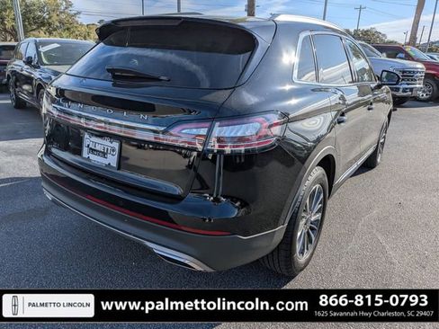 Certified 2022 Lincoln Nautilus FWD w/ Premium Package image 3