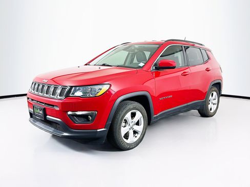 Used 2019 Jeep Compass Latitude w/ Popular Equipment Group image 3
