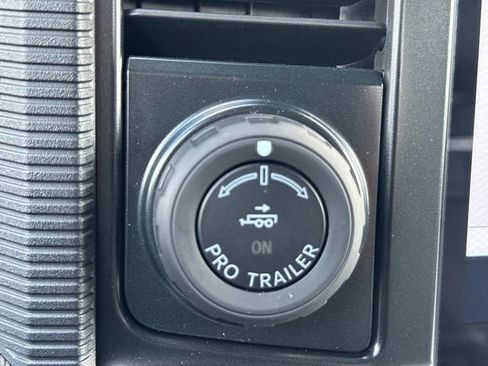 New 2025 Ford F150 Platinum w/ Equipment Group 702A High image 33