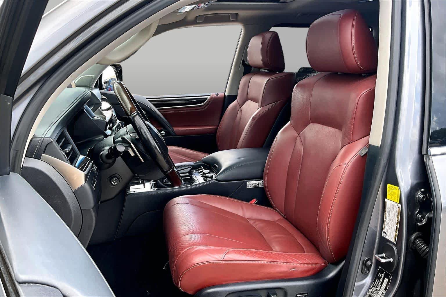 Used 2016 Lexus LX 570 4WD w/ Luxury Package image 8