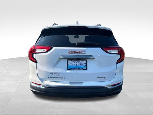 Used 2022 GMC Terrain AT4 AWD/4WD image 4