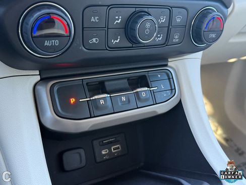 Used 2023 GMC Acadia Denali w/ Denali Technology Package image 23