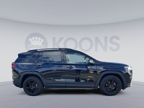 Used 2023 GMC Terrain AT4 image 8