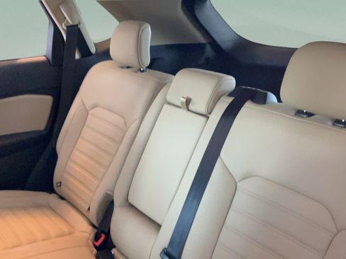 Used 2019 Ford Edge SEL w/ Equipment Group 201A FWD image 32