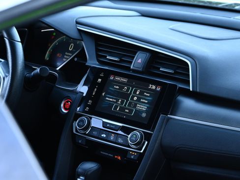 Used 2017 Honda Civic EX-T image 26